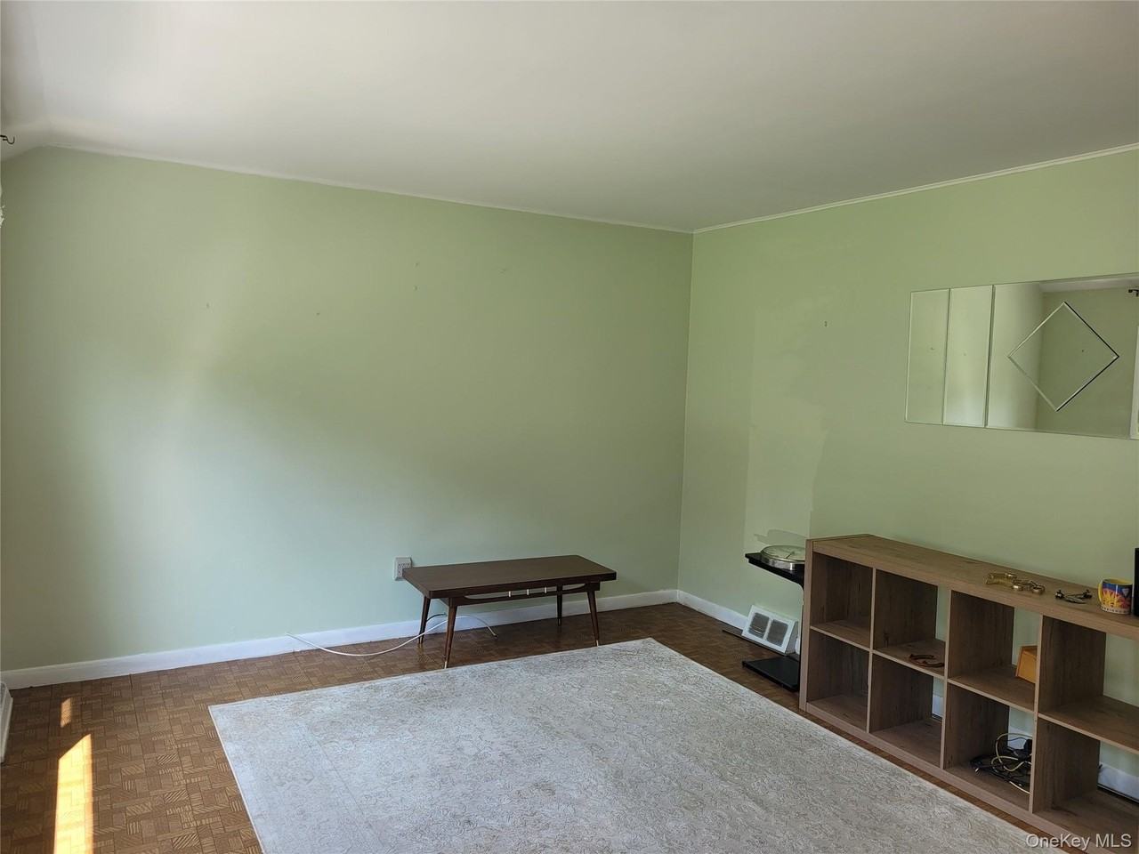 66 Phillips St - Photo 4 of 21