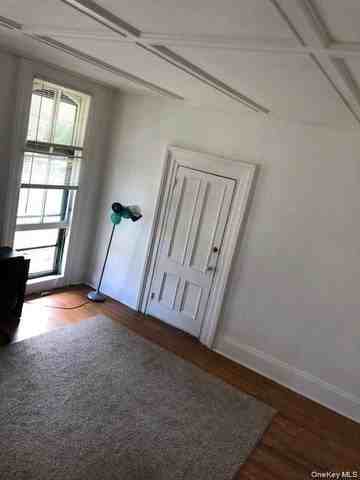 13 Benton Ave - Photo 4 of 15