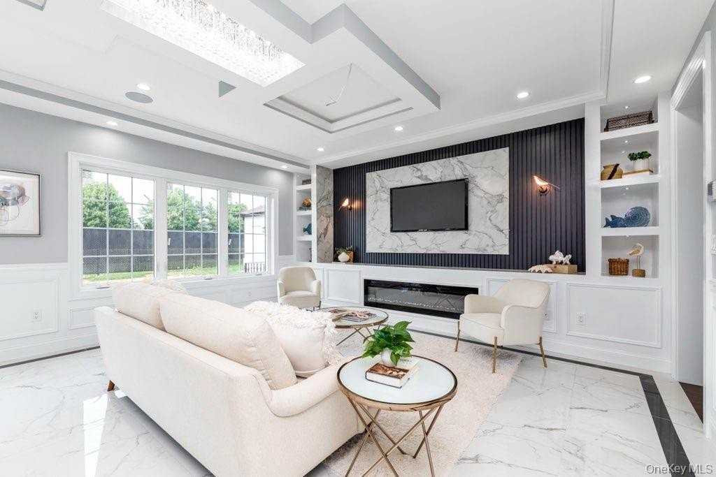 161 Division Ave - Photo 3 of 6