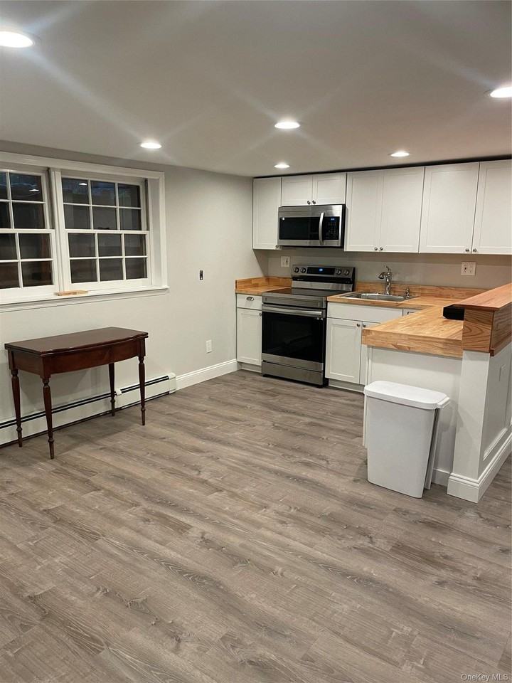 16 Houghton Blvd - Photo 2 of 8