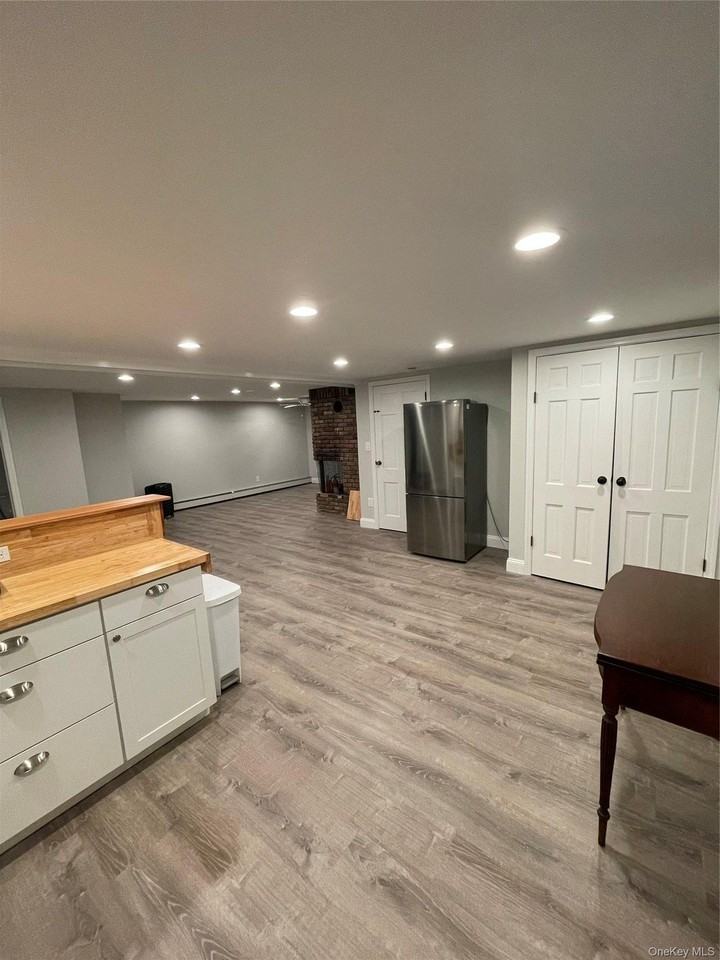 16 Houghton Blvd - Photo 3 of 8