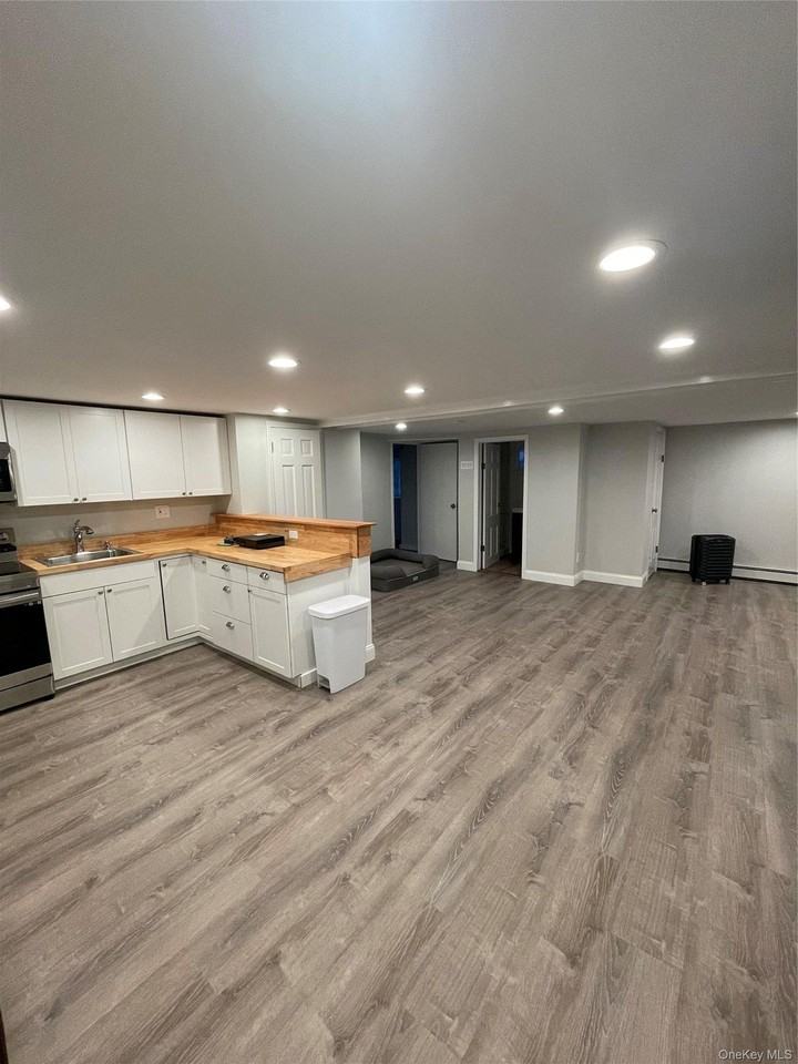 16 Houghton Blvd - Photo 4 of 8