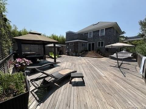16 Crescent Ave - Photo 3 of 13