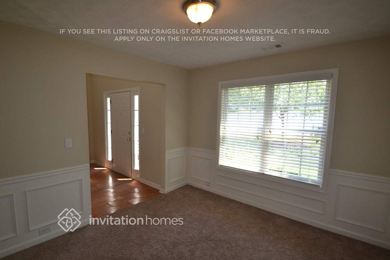 2546 Rainshower Dr - Photo 2 of 12
