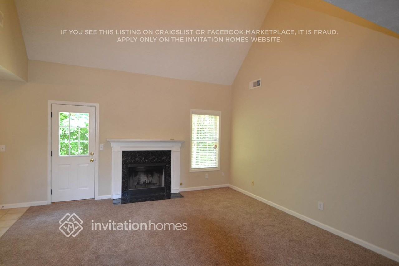 2546 Rainshower Dr - Photo 5 of 12