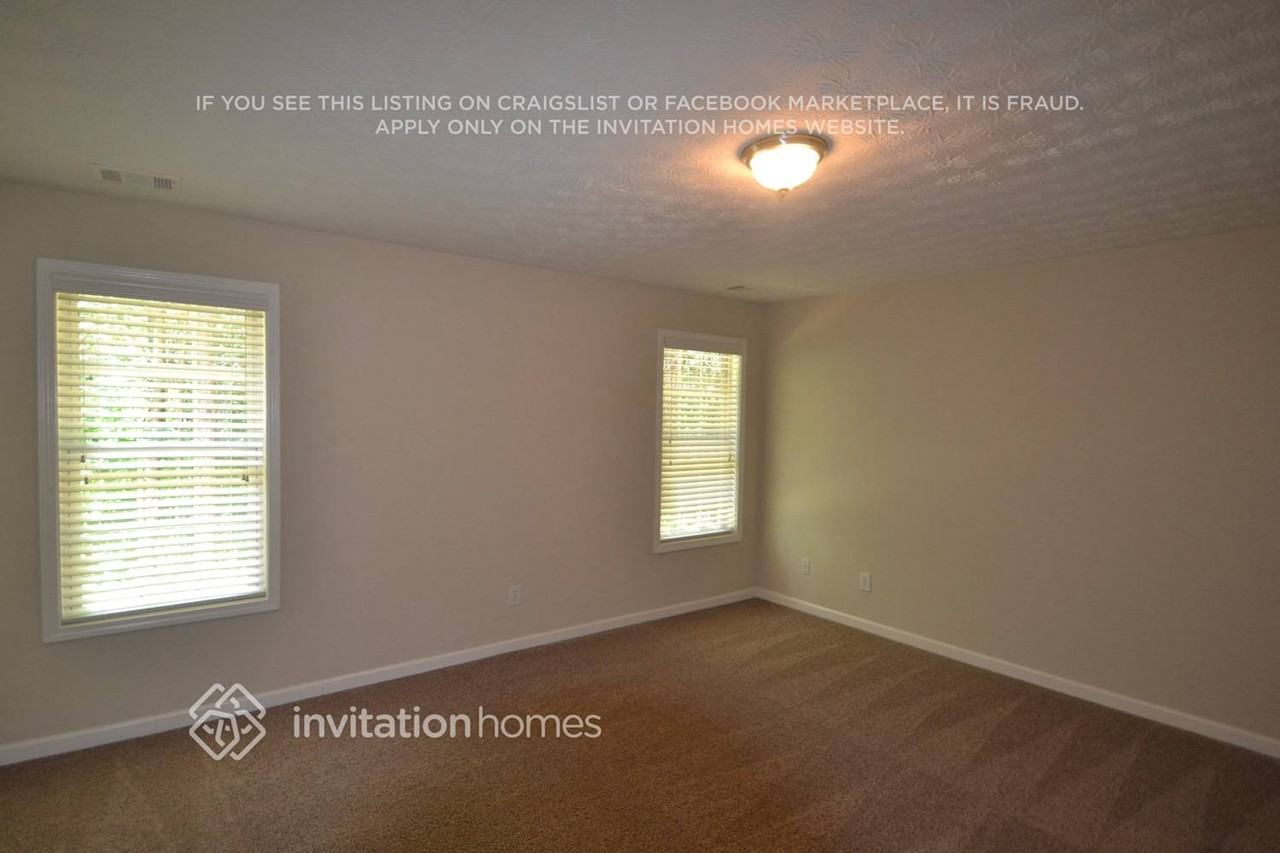 2546 Rainshower Dr - Photo 7 of 12