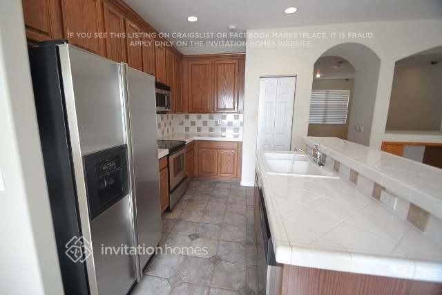 1504 Siena Ln - Photo 3 of 7