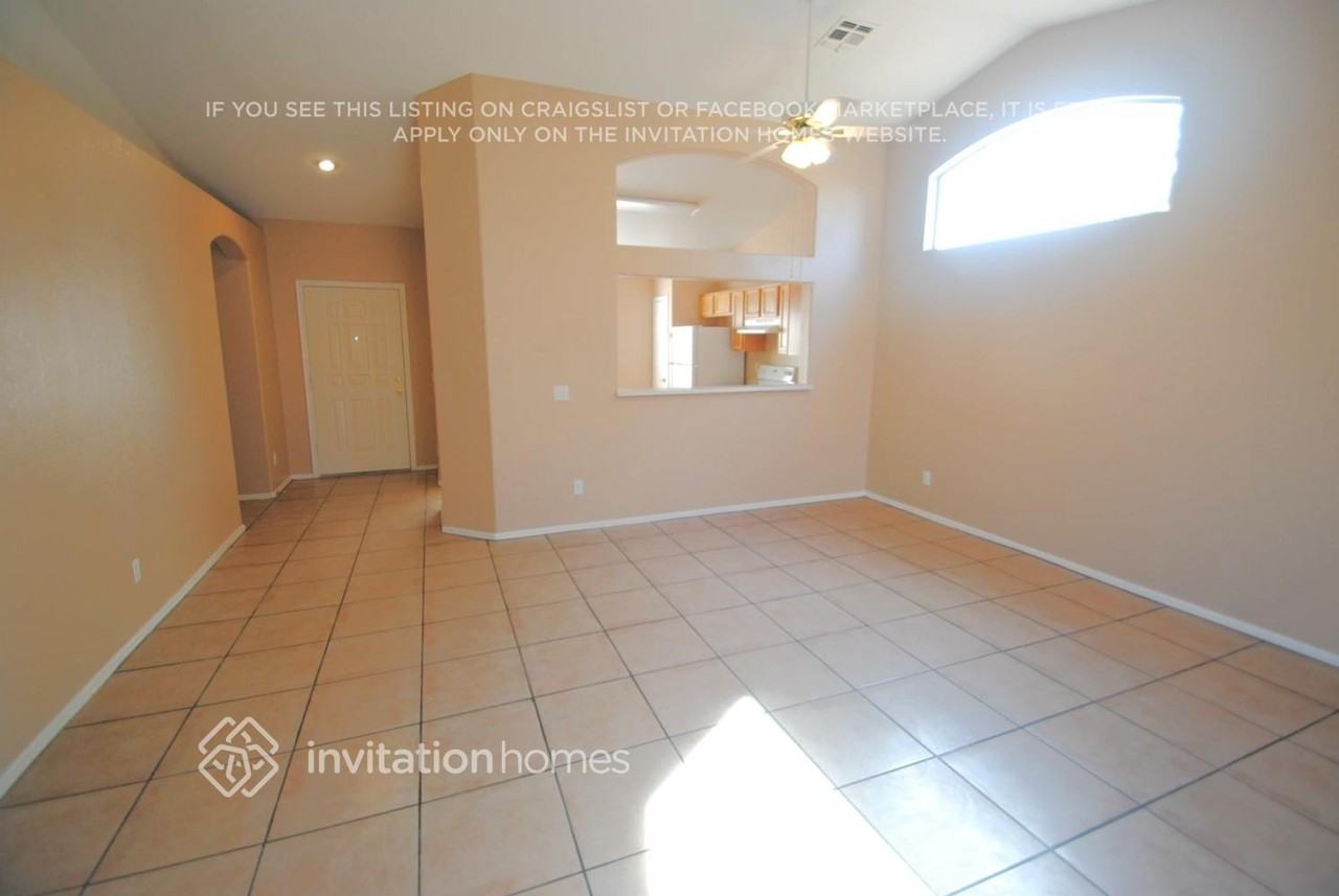 8416 W Monterey Way - Photo 2 of 7