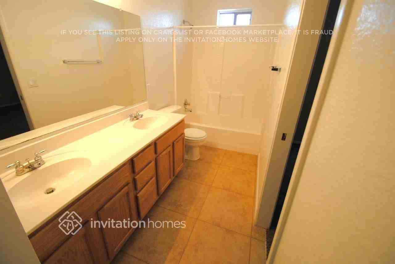 8416 W Monterey Way - Photo 6 of 7