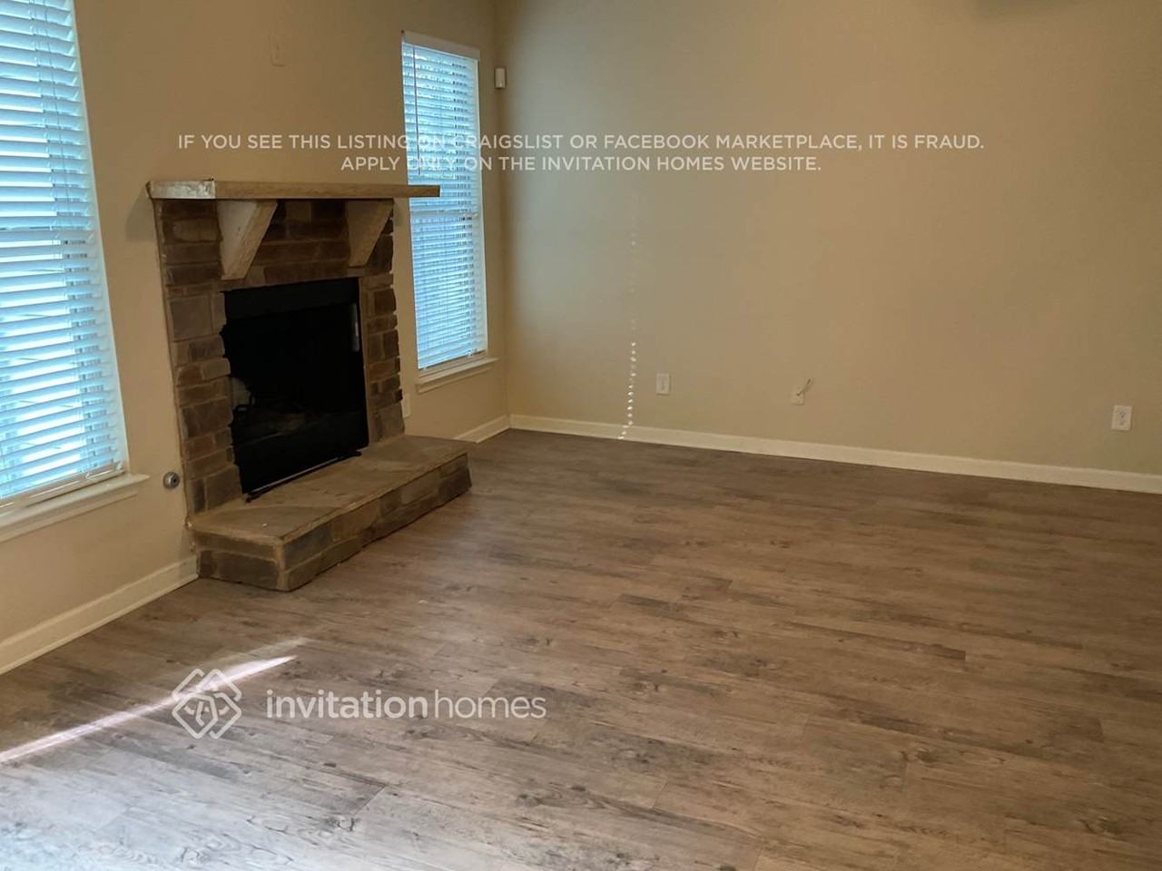 4373 Grove Lake St - Photo 3 of 12