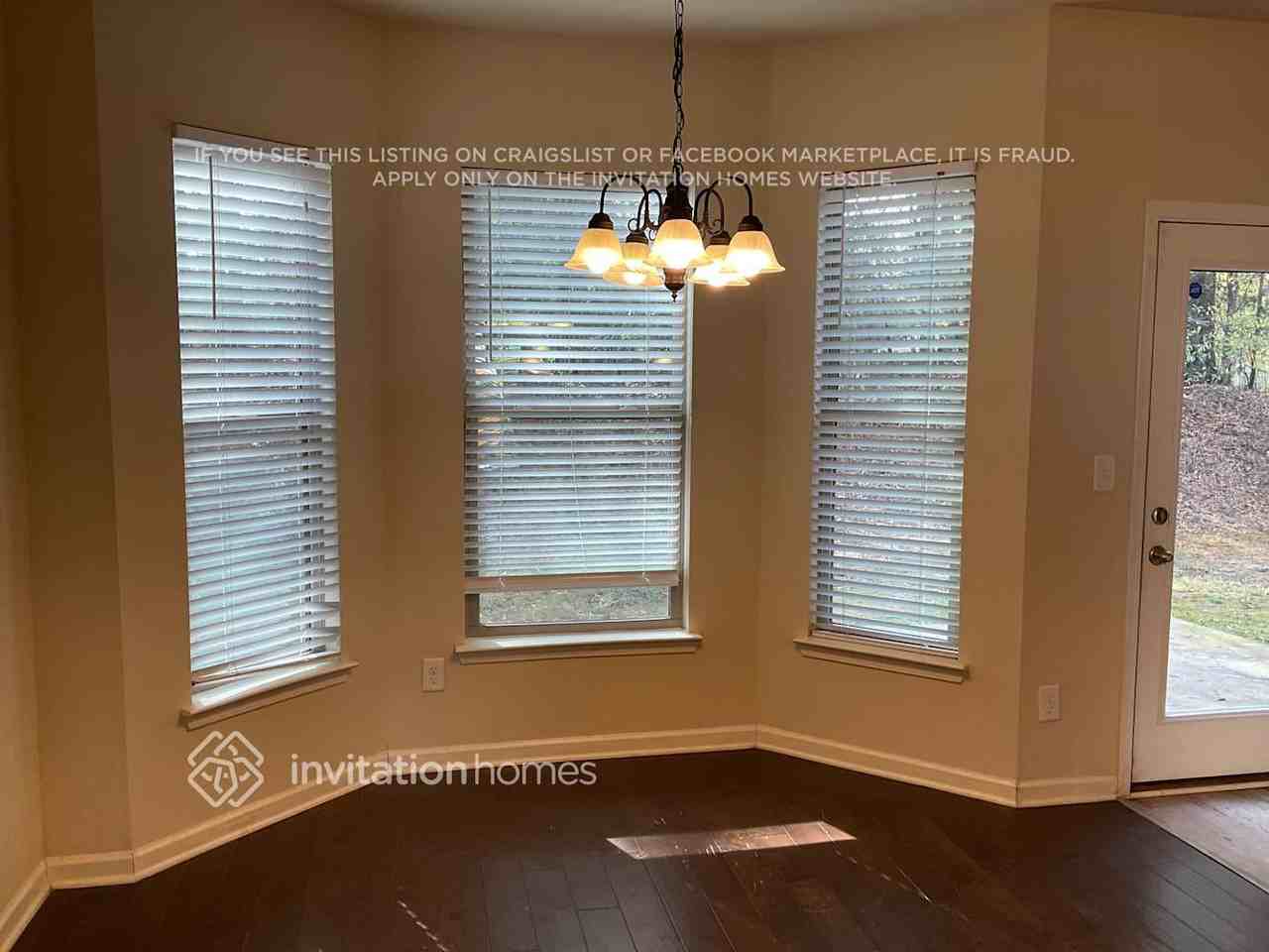 4373 Grove Lake St - Photo 4 of 12