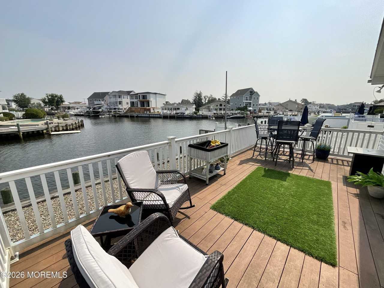 43 Topsail Rd - Photo 2 of 14