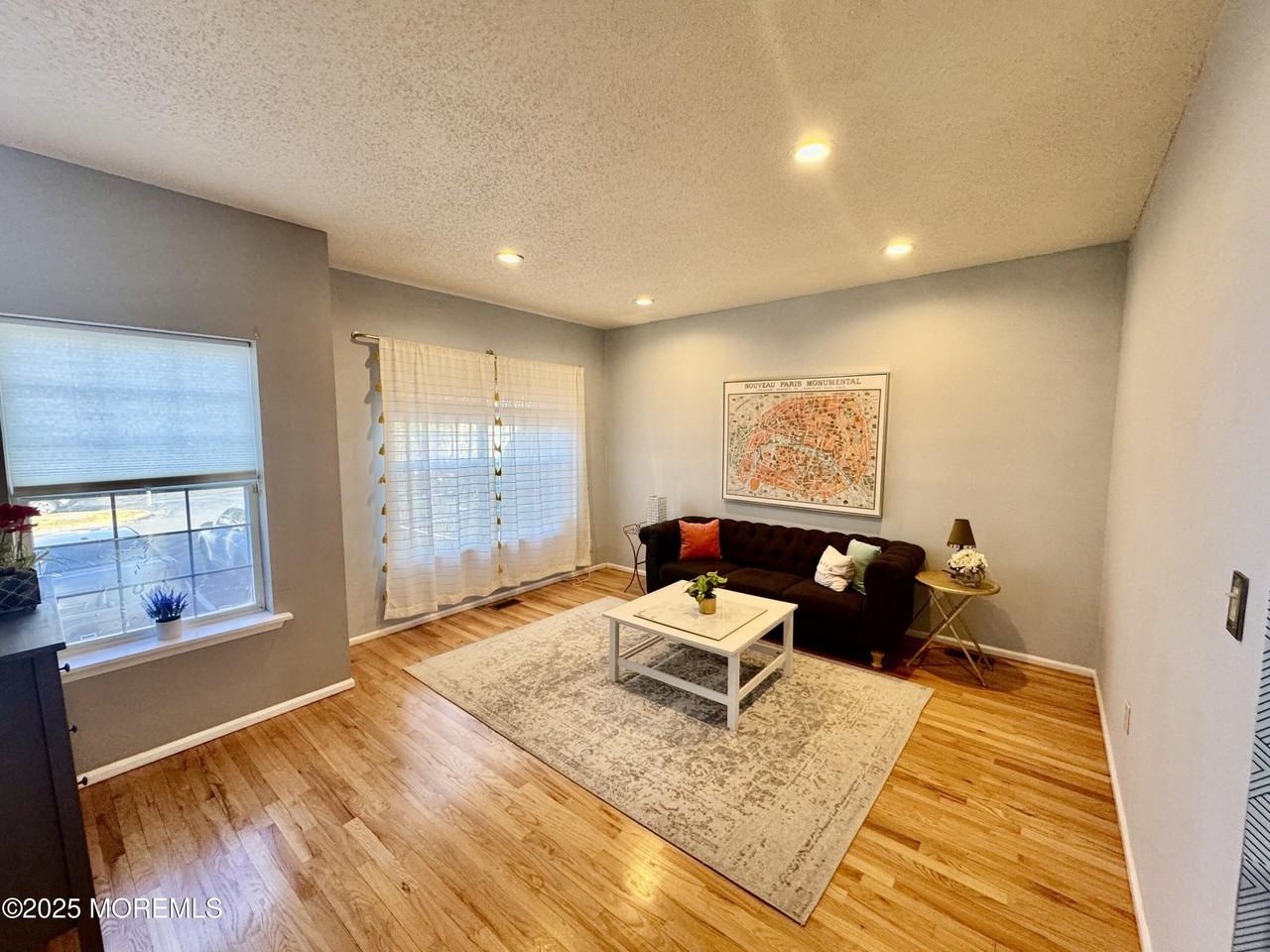113 Richmond Ct N #67 - Photo 2 of 18