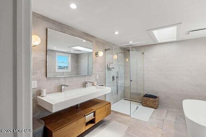 40 Riverdale Ave - Photo 6 of 8