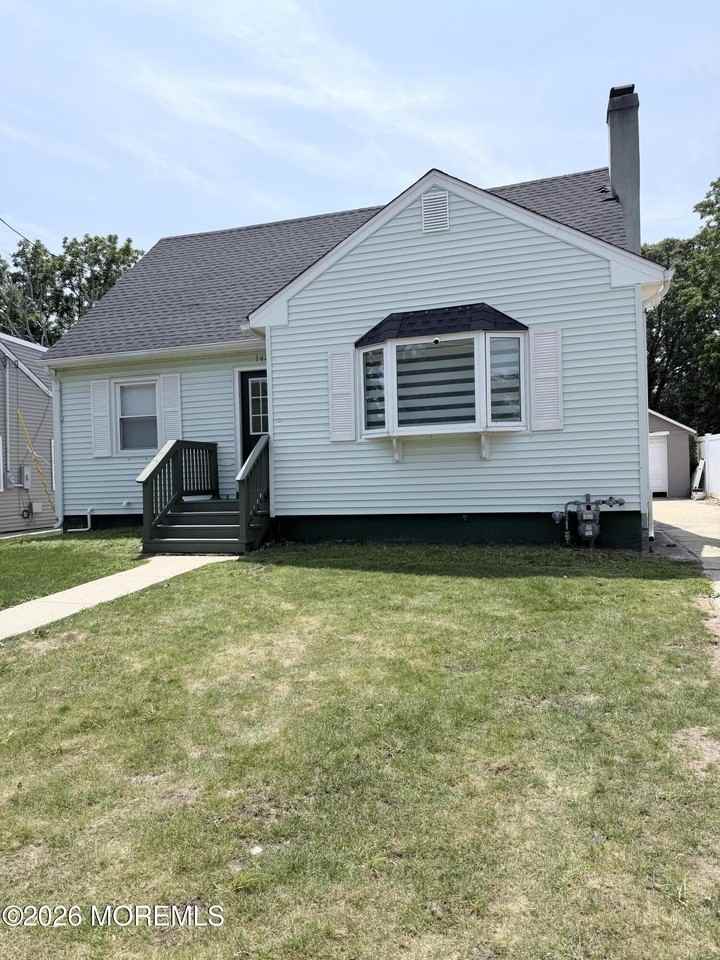 142 Monmouth Rd - Photo 2 of 5
