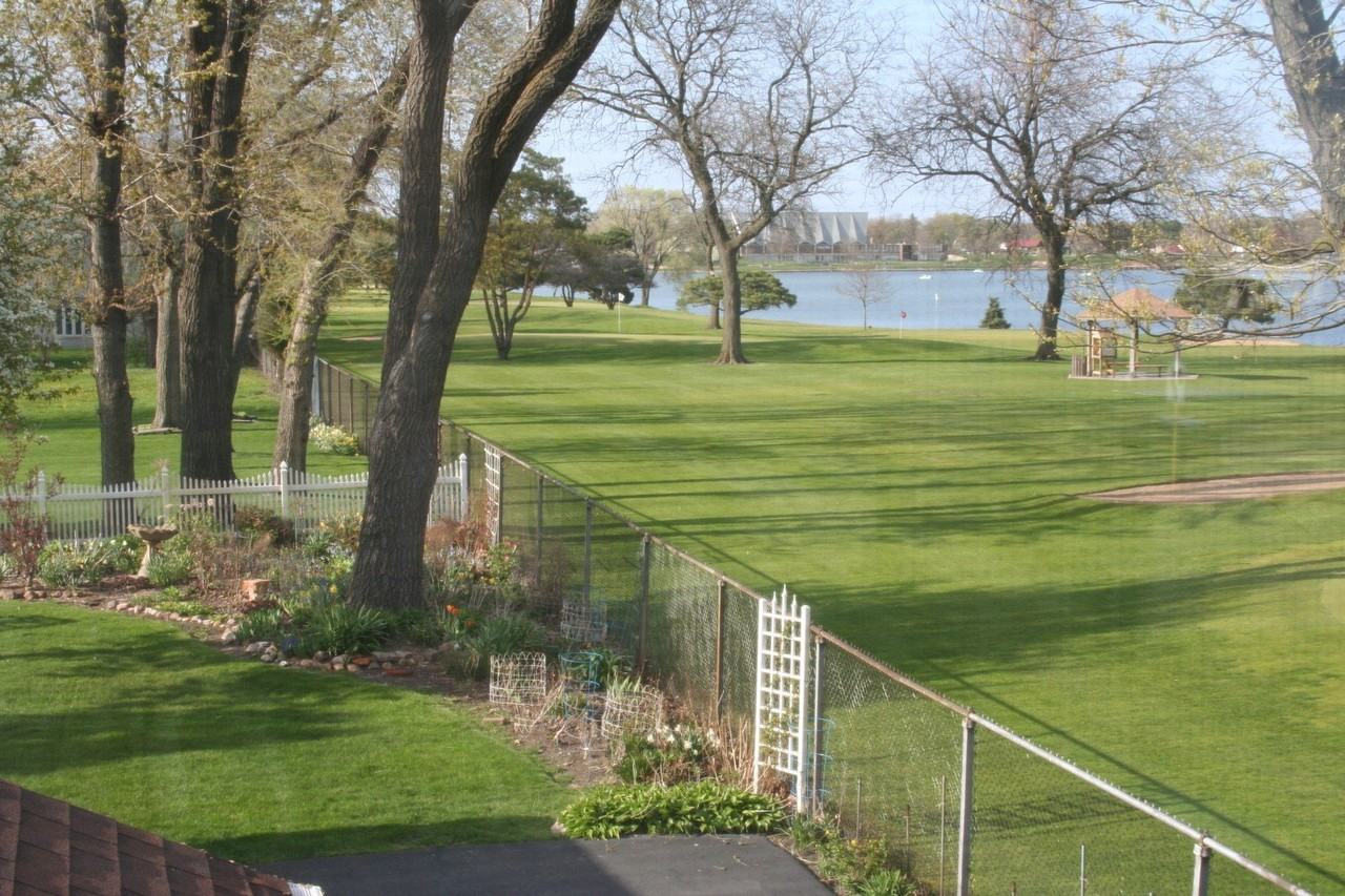 1000 E Touhy Ave - Photo 3 of 23