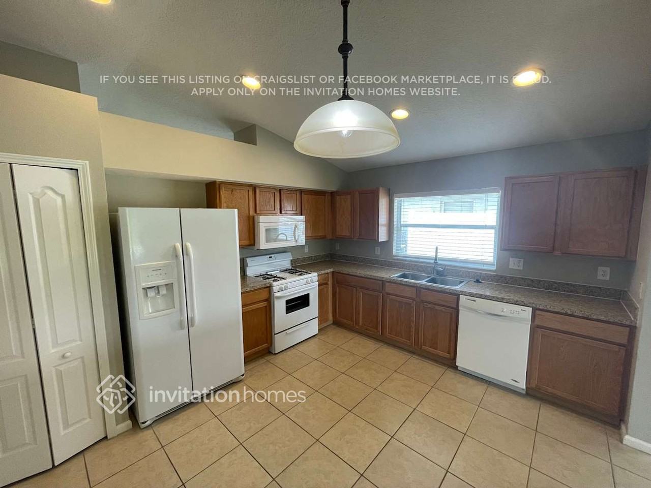 30237 Glenham Ct - Photo 6 of 17