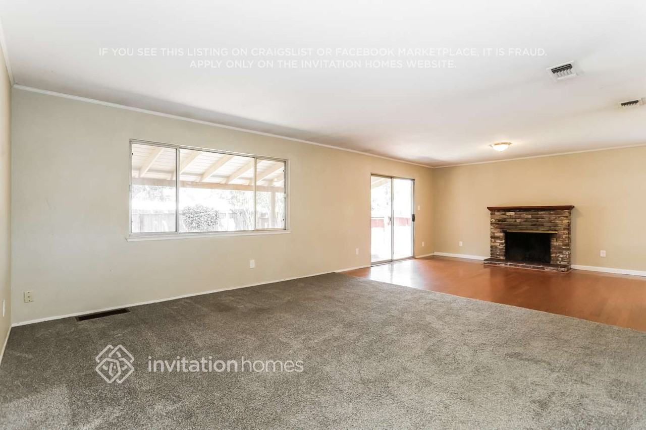 7740 Aptos Cir - Photo 4 of 17