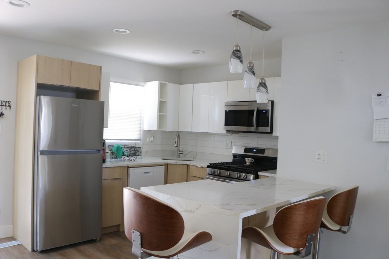 22407 Strassburg Ave - Photo 5 of 15