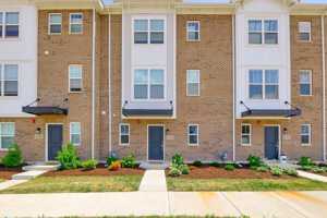featured image of 1078 Bogart St
