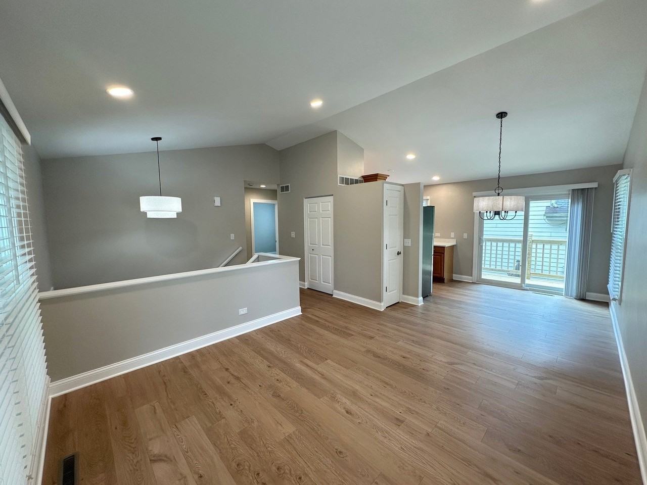 3816 Illinois St - Photo 2 of 34