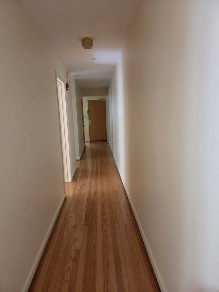 9007 La Crosse Ave #1S - Photo 5 of 10