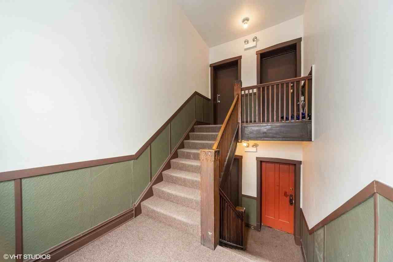 4934 W Jackson Blvd #1W - Photo 2 of 9