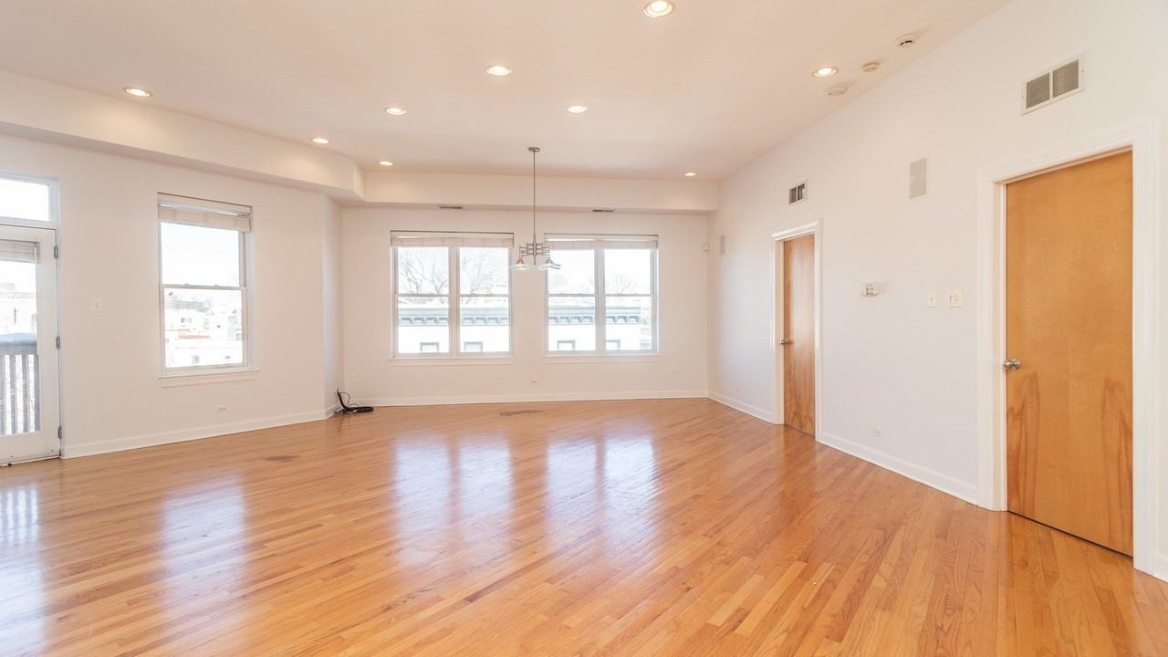 845 W Altgeld St #4D - Photo 4 of 30