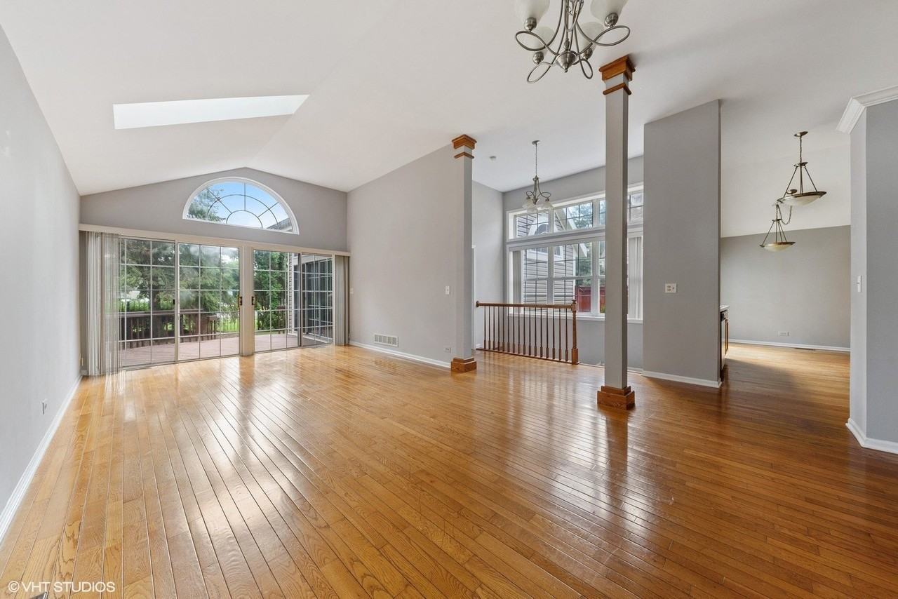 1908 N Evergreen Ave - Photo 5 of 12