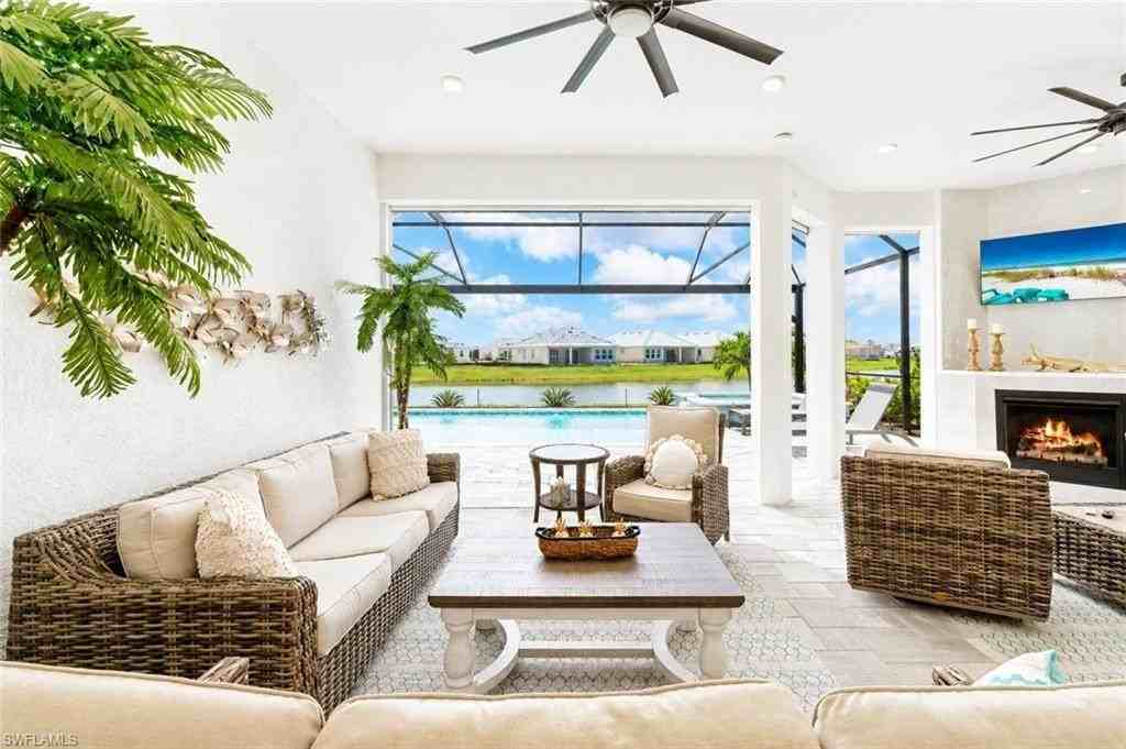 15710 Triesta Ln - Photo 5 of 42