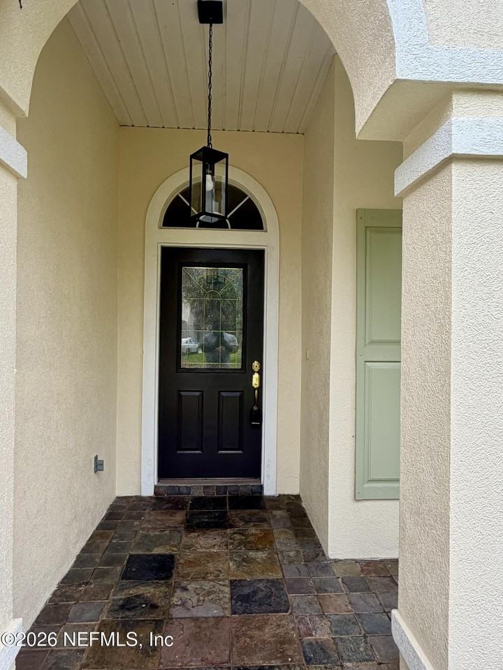 1523 Blue Heron Ct - Photo 2 of 30