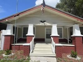 featured image of 108 Fern St