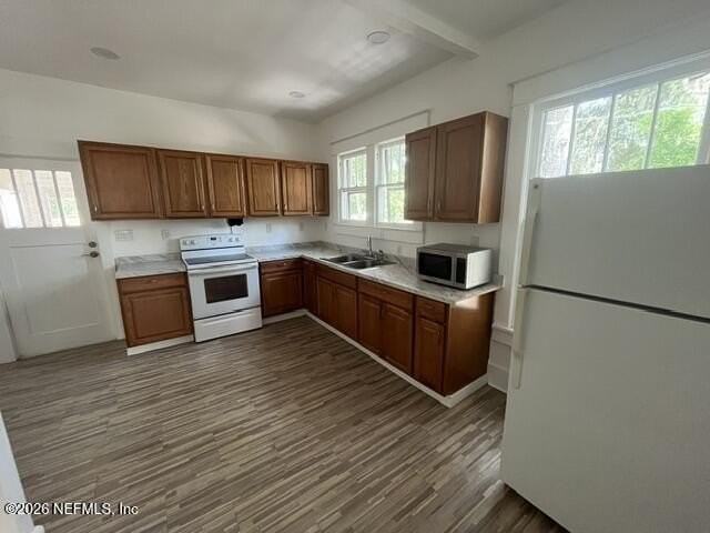 108 Fern St - Photo 6 of 18