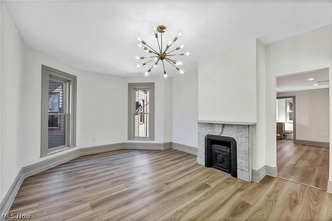3401 Clinton Ave - Photo 4 of 15
