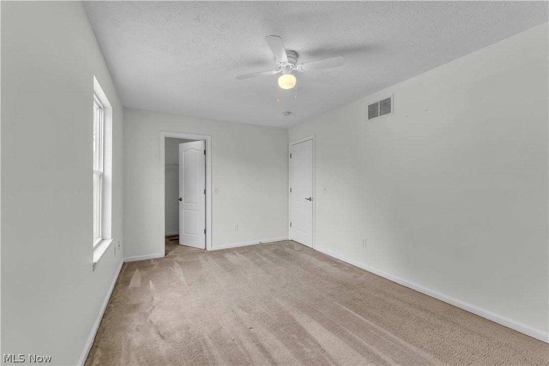 1917 Lexington Ave - Photo 5 of 20