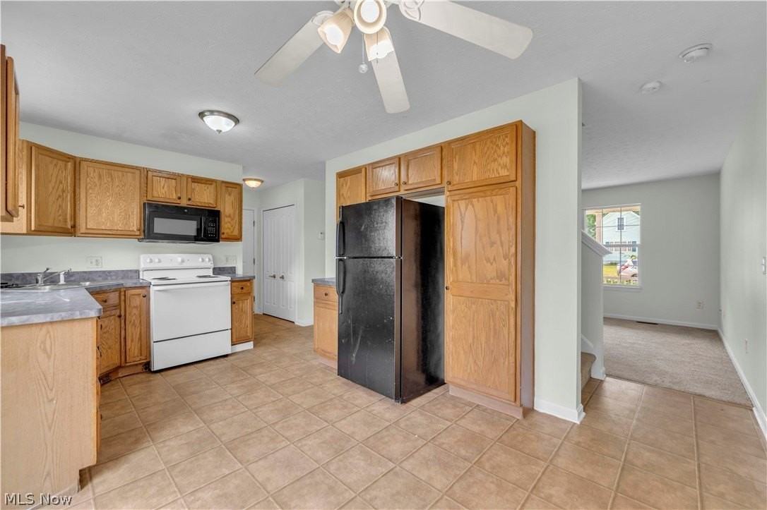 1917 Lexington Ave - Photo 7 of 20