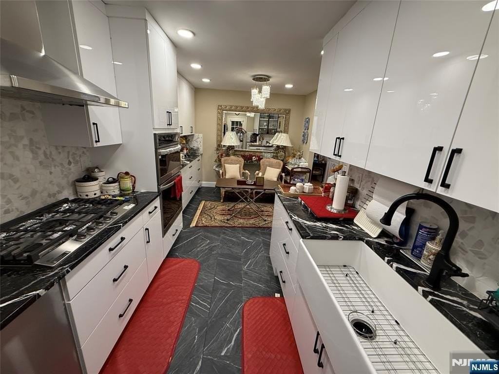 25-3 Tamaron Dr - Photo 5 of 15
