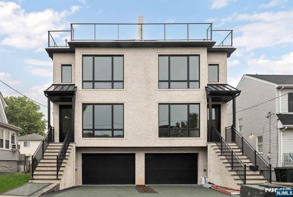 55 Washington Ave - Photo 2 of 48
