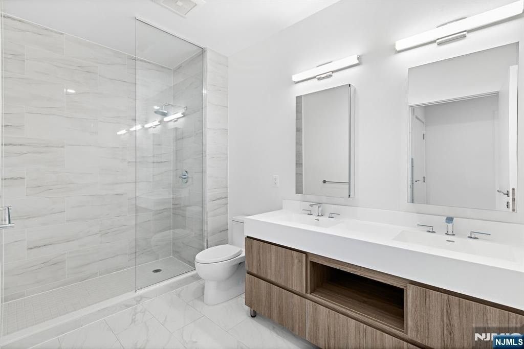 143 Old River Rd #601 - Photo 6 of 27