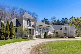 221 South Rd - Photo 1 of 1