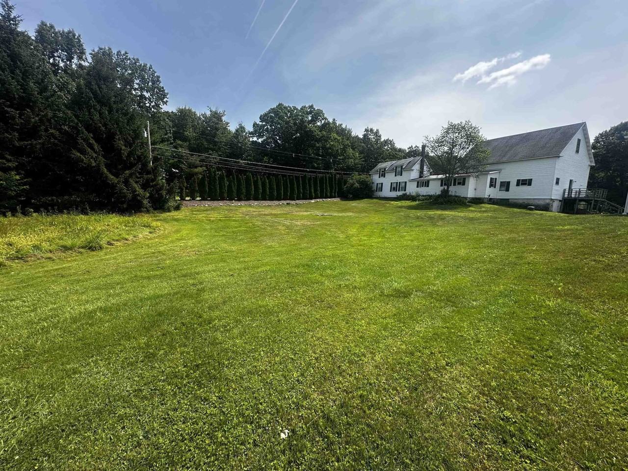 410 Wallace Rd - Photo 2 of 27