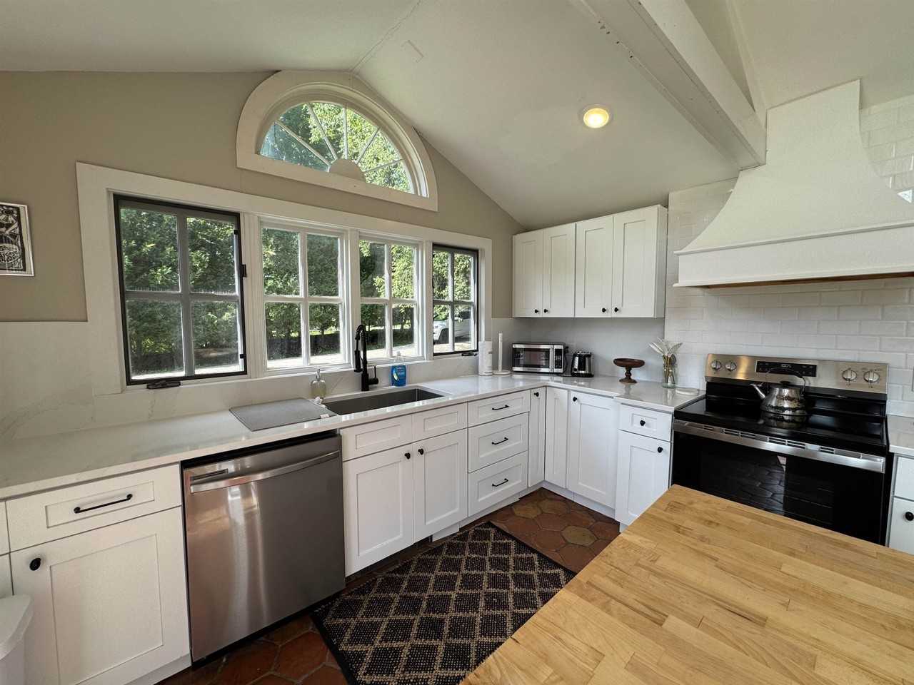 3370 Main St - Photo 7 of 50