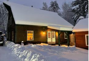 featured image of 16 Old Farm Rd #1