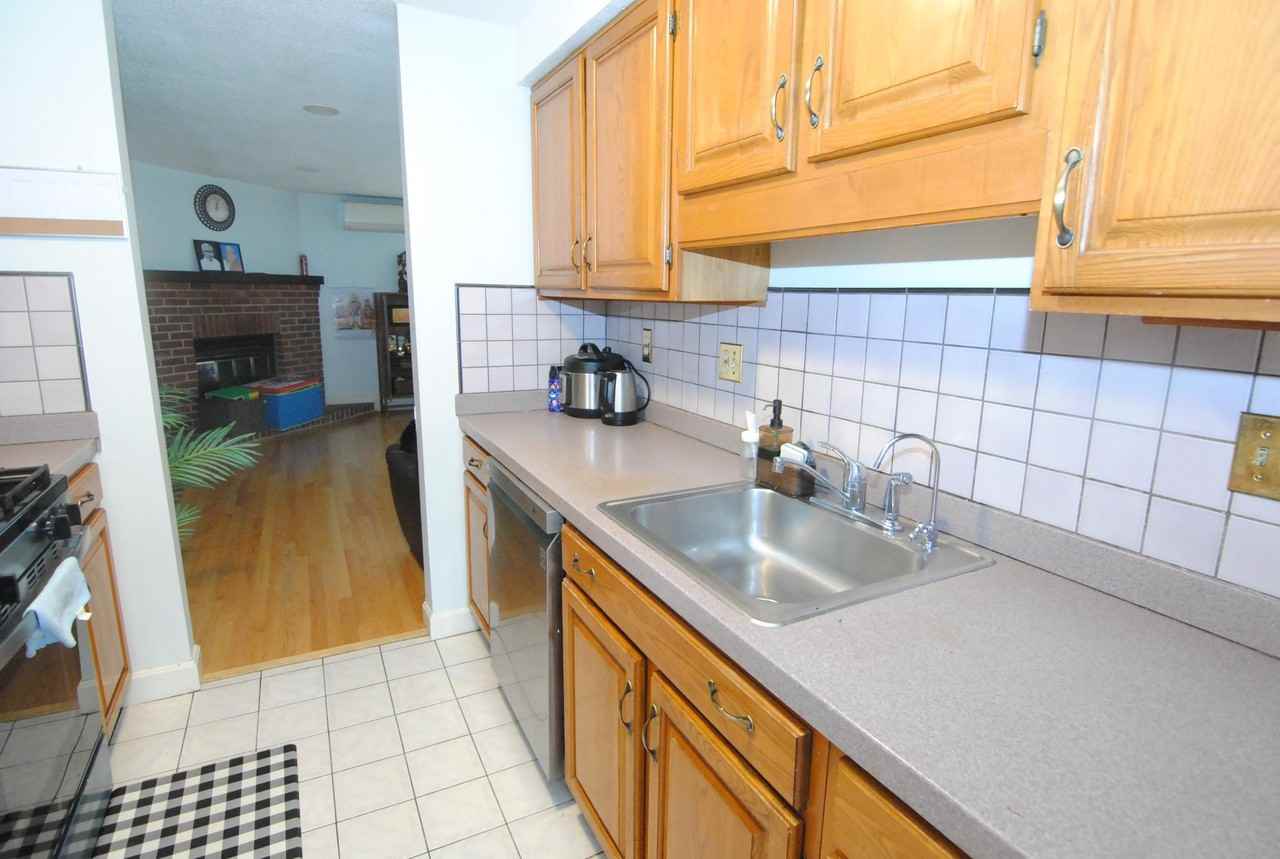 7 Meadowview Cir - Photo 3 of 32