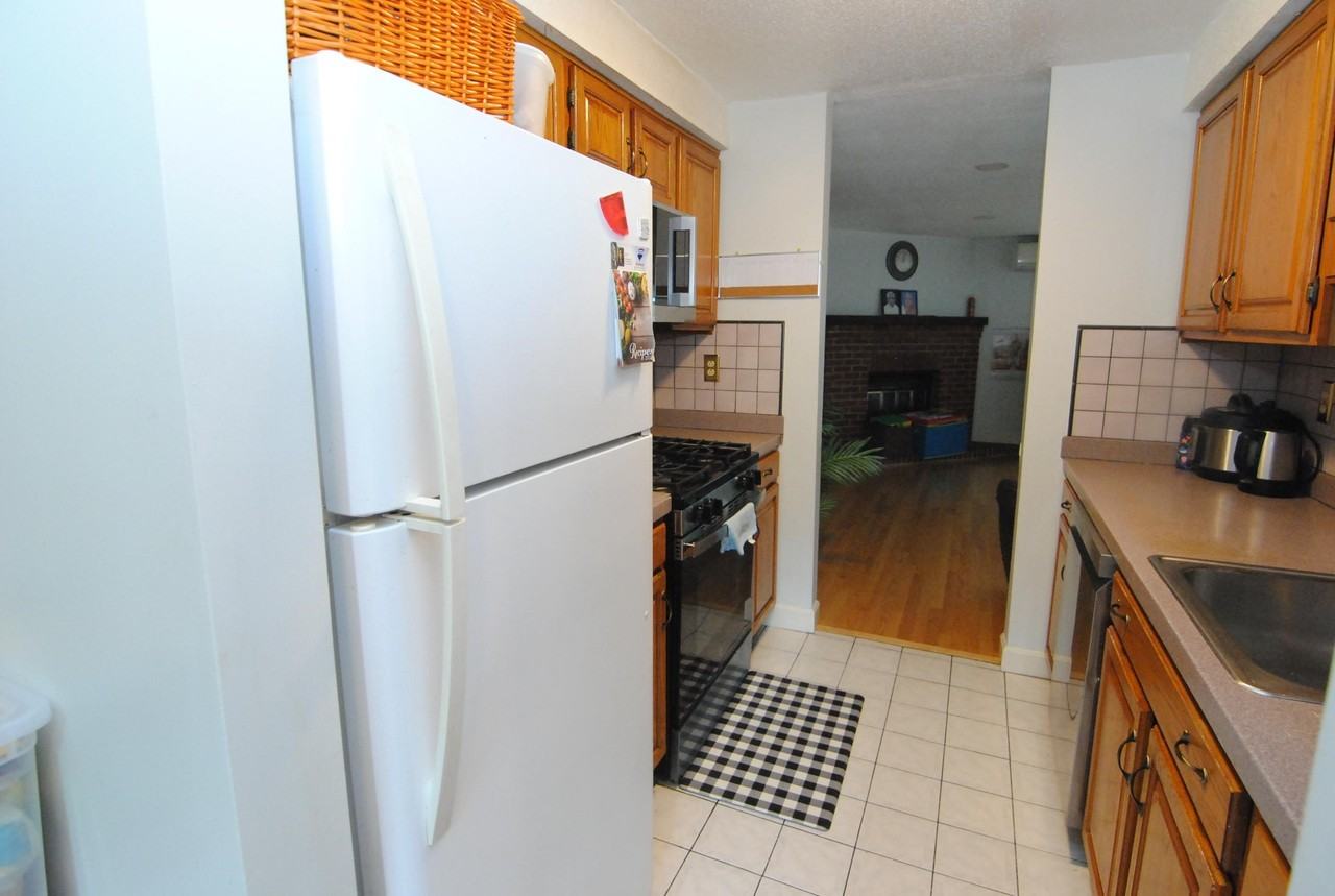 7 Meadowview Cir - Photo 4 of 32