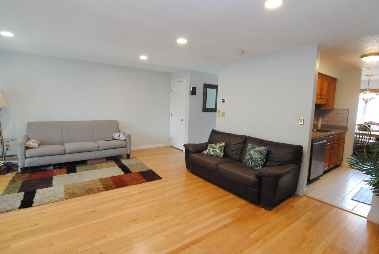 7 Meadowview Cir - Photo 7 of 32