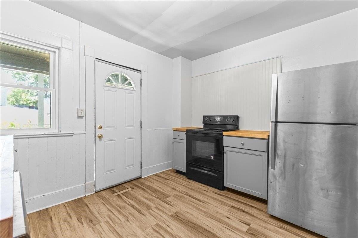 21 Hyde St #1 - Photo 5 of 32