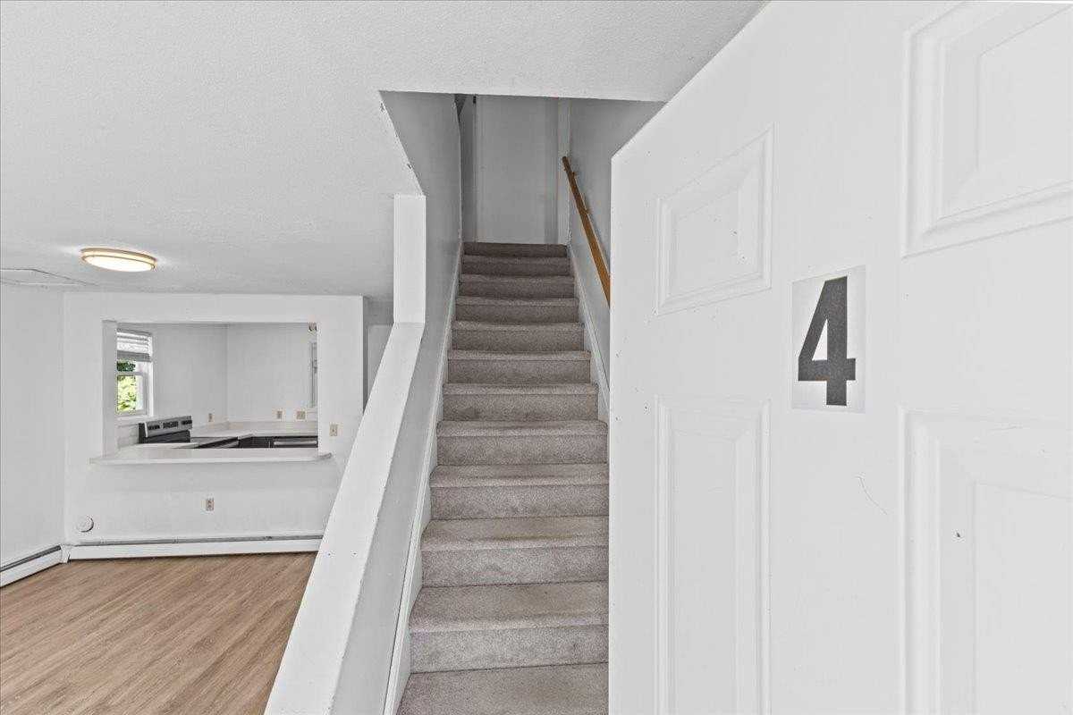 21 Hyde St #4 - Photo 3 of 28