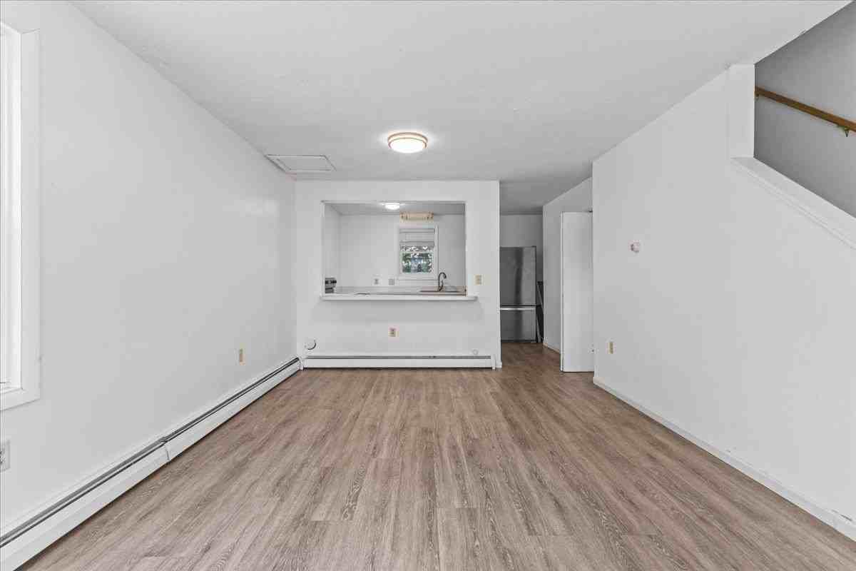 21 Hyde St #4 - Photo 6 of 28
