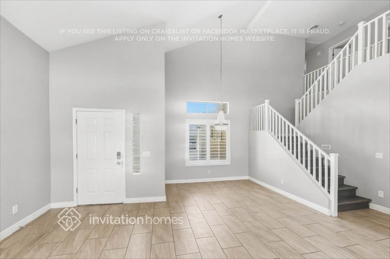 25541 W Pioneer St - Photo 5 of 21